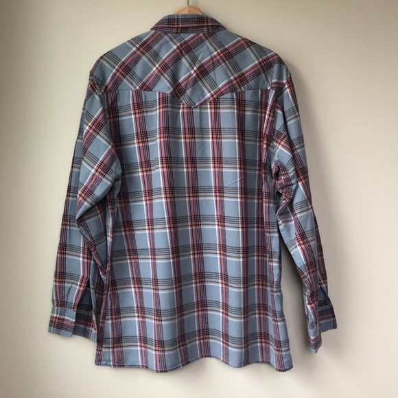 Wrangler plaid flannel button-down - Picture 2 of 4